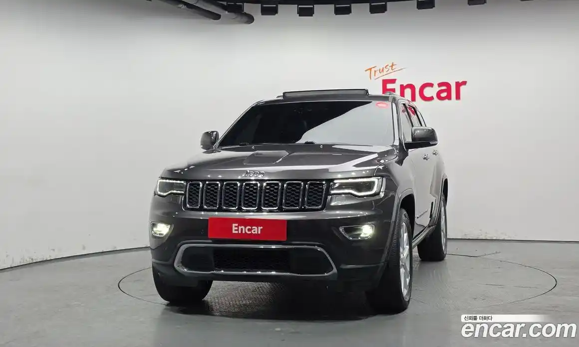 Jeep Cherokee 2017 3.6 гидро в Москве № 232524, фото 3