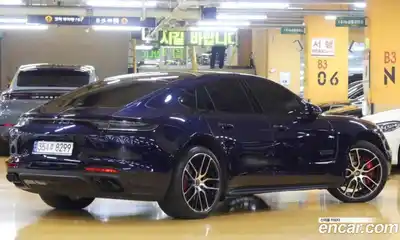 Porsche Panamera 2021 4.0 гидро в Москве № 252210, миниатюра 3
