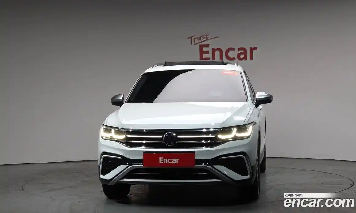 Volkswagen Tiguan 2022 2.0 гидро в Москве № 254510, фото 3