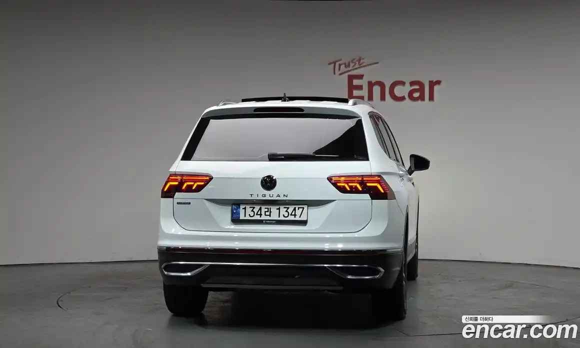 Volkswagen Tiguan 2022 2.0 гидро в Москве № 254510, фото 4