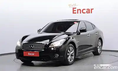Infiniti M, 2013