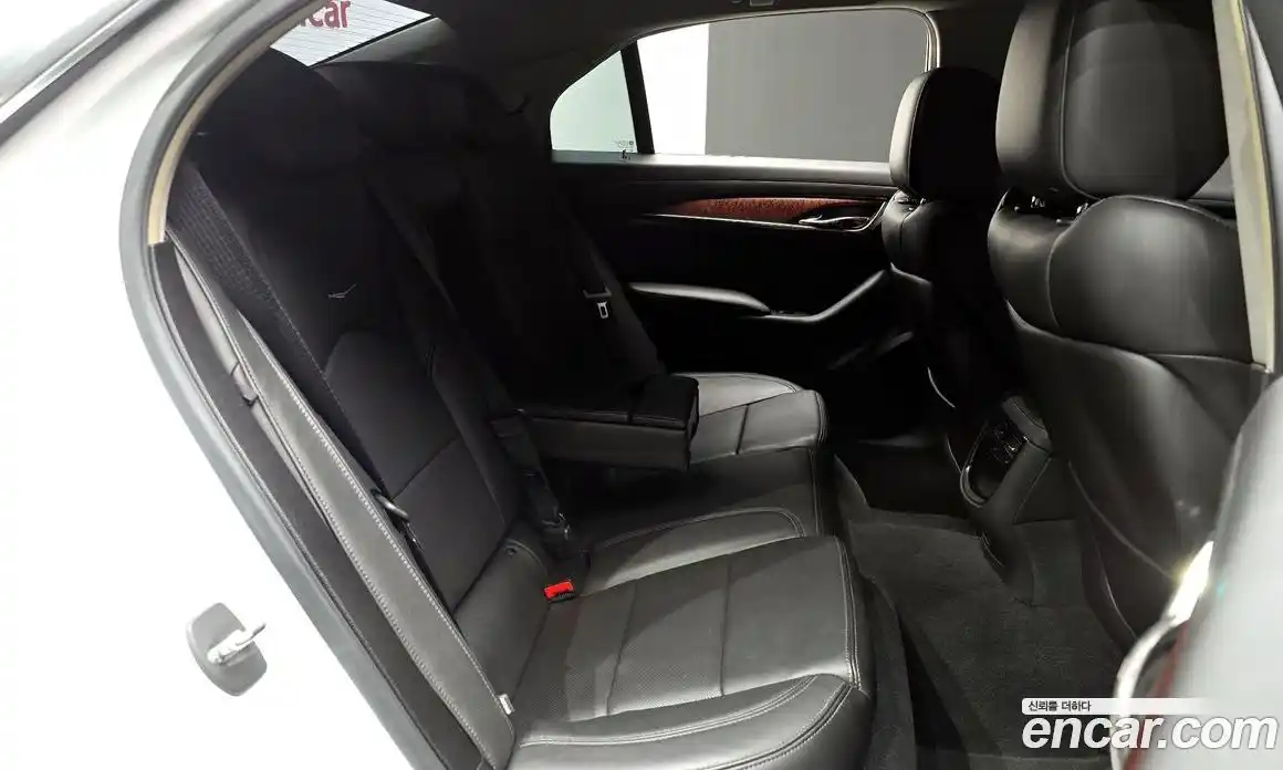 Cadillac CTS 2018 2.0 гидро в Москве № 256389, фото 12