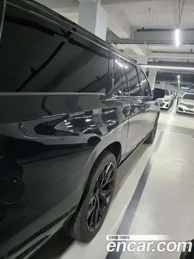 Cadillac Escalade 2023 6.2 гидро в Москве № 256523, миниатюра 2