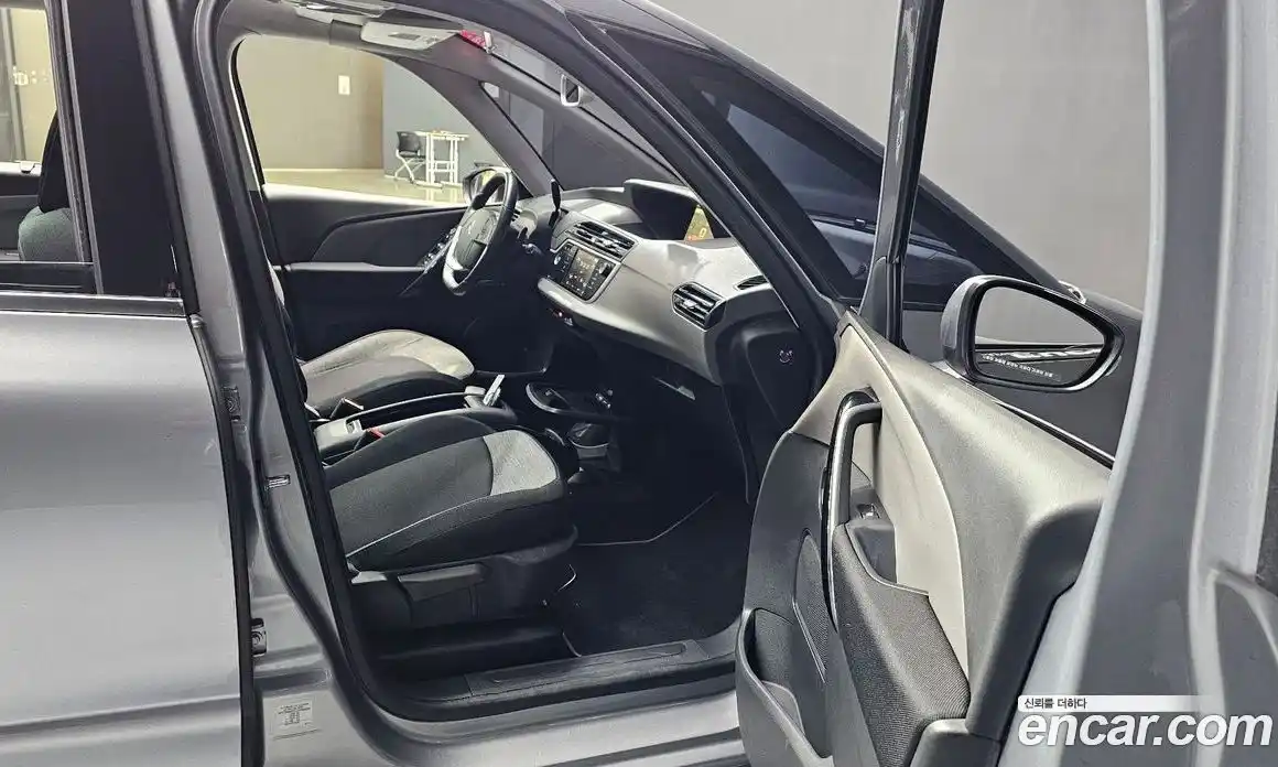 Citroen C4 Picasso 2018 1.6 гидро в Москве № 258306, фото 10