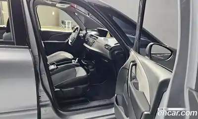 Citroen C4 Picasso 2018 1.6 гидро в Москве № 258306, миниатюра 10
