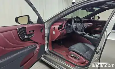 Lexus LS 2023 3.5 гидро в Москве № 275453, миниатюра 10