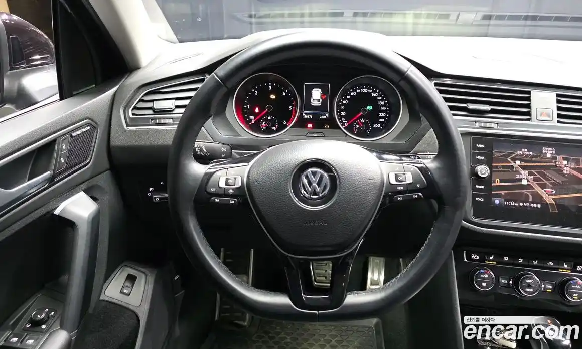 Volkswagen Tiguan 2020 2.0 гидро в Москве № 277516, фото 13