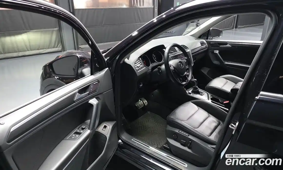 Volkswagen Tiguan 2020 2.0 гидро в Москве № 277516, фото 10