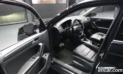 Volkswagen Tiguan 2020 2.0 гидро в Москве № 277516, миниатюра 10