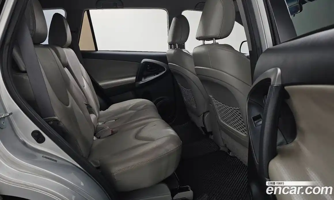 Toyota RAV4 2011 2.5 гидро в Москве № 279499, фото 11