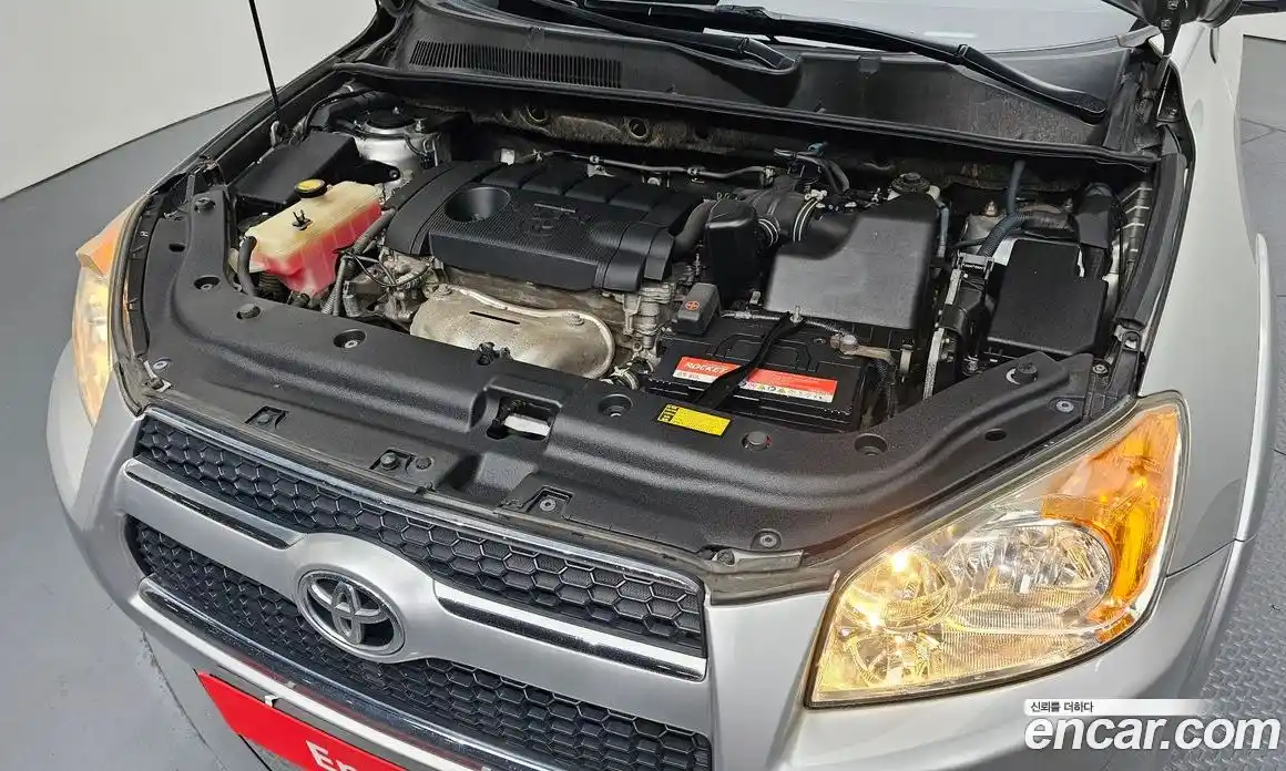Toyota RAV4 2011 2.5 гидро в Москве № 279499, фото 6