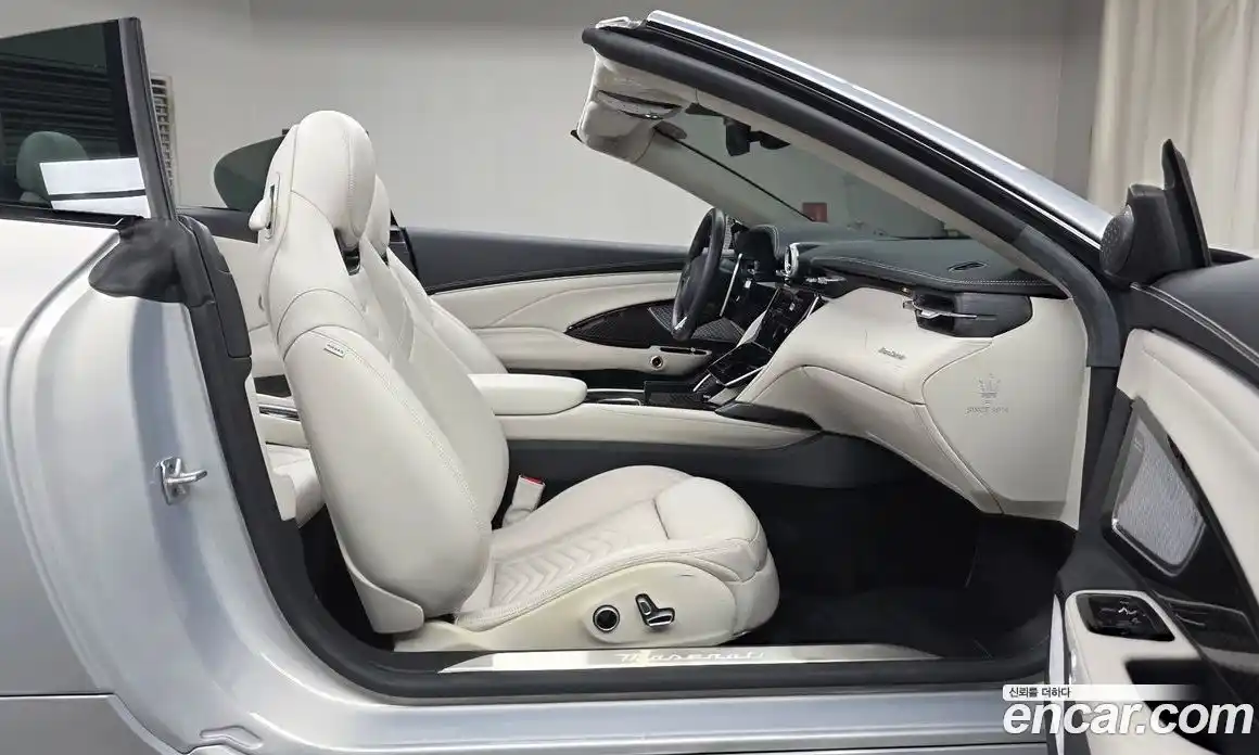 Maserati Gran Cabrio 2024 3.0 гидро в Москве № 282708, фото 11