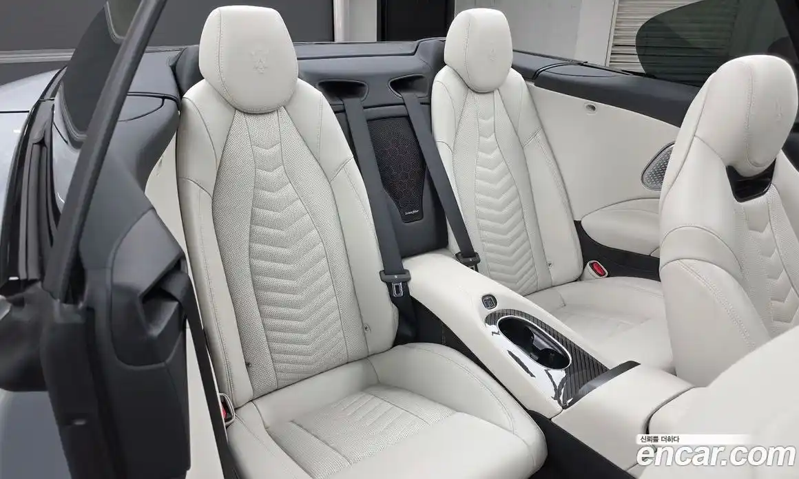 Maserati Gran Cabrio 2024 3.0 гидро в Москве № 282708, фото 12