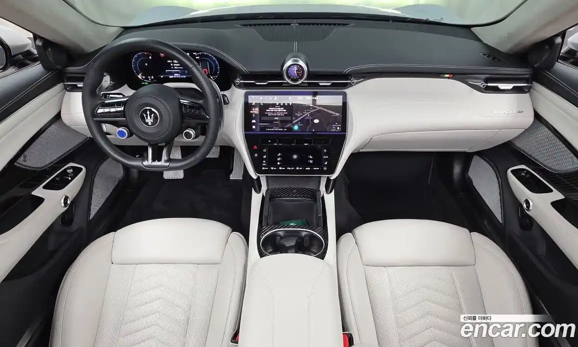 Maserati Gran Cabrio 2024 3.0 гидро в Москве № 282708, фото 7