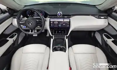 Maserati Gran Cabrio 2024 3.0 гидро в Москве № 282708, миниатюра 7