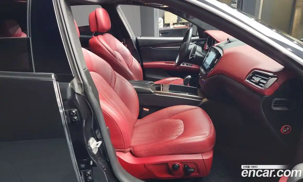 Maserati Ghibli 2017 3.0 гидро в Москве № 282946, фото 11