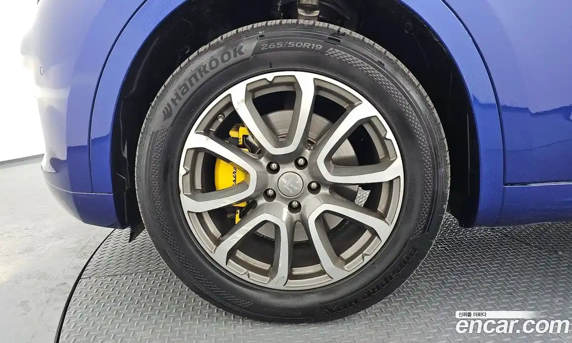 Maserati Levante 2017 3.0 гидро в Москве № 283052, фото 5