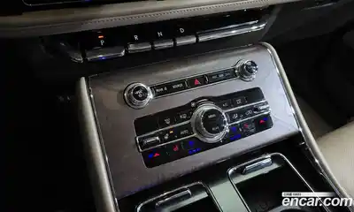 Lincoln Aviator 2023 3.0 гидро в Москве № 304221, миниатюра 9