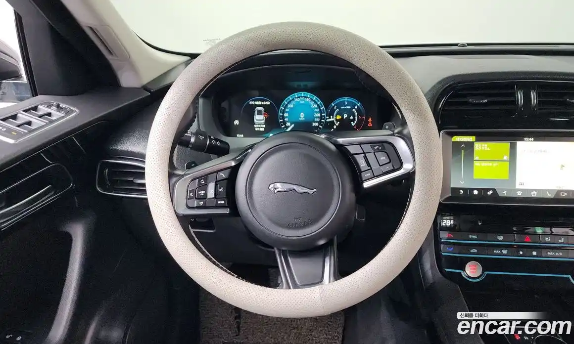 Jaguar F-Pace 2017 2.0 гидро в Москве № 305017, фото 13
