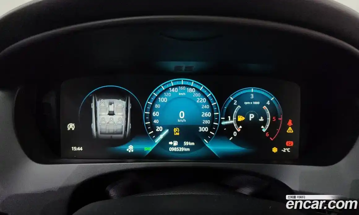 Jaguar F-Pace 2017 2.0 гидро в Москве № 305017, фото 8