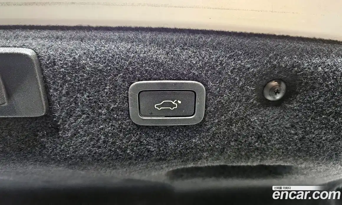 Jaguar XF 2018 2.0 гидро в Москве № 320213, фото 19
