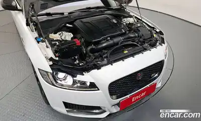 Jaguar XF 2018 2.0 гидро в Москве № 320213, миниатюра 6
