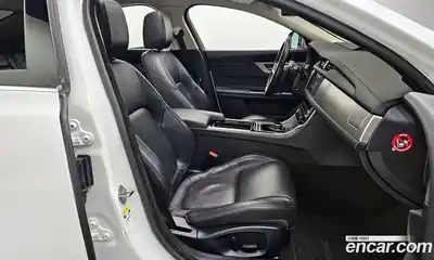 Jaguar XF 2018 2.0 гидро в Москве № 320213, миниатюра 10