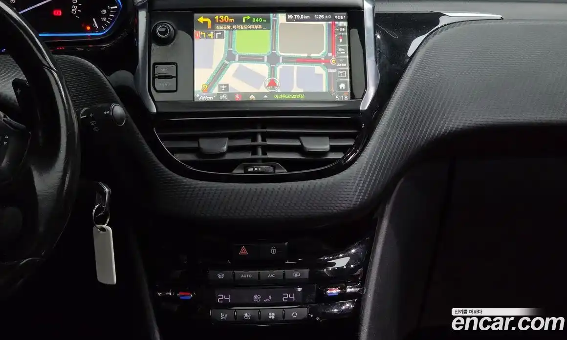 Peugeot 2008 2015 1.6 гидро в Москве № 336240, фото 14