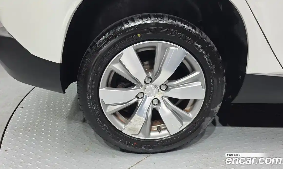 Peugeot 2008 2015 1.6 гидро в Москве № 336240, фото 5