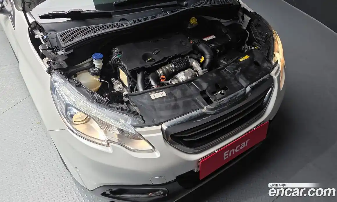 Peugeot 2008 2015 1.6 гидро в Москве № 336240, фото 6