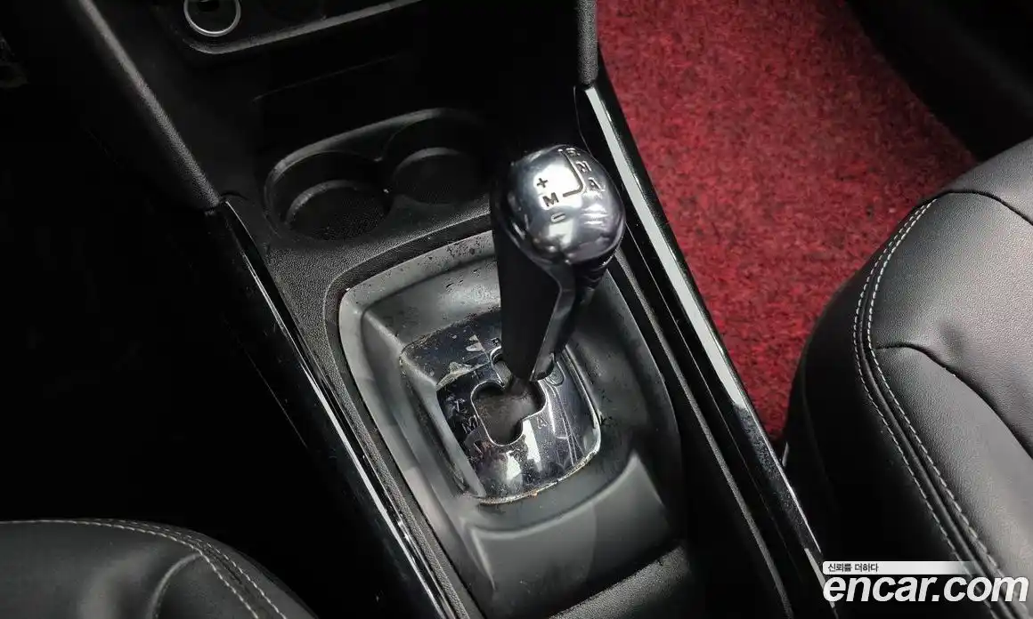 Peugeot 2008 2015 1.6 гидро в Москве № 336240, фото 9