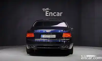 Bentley Flying Spur 2018 4.0 гидро в Москве № 387176, миниатюра 4