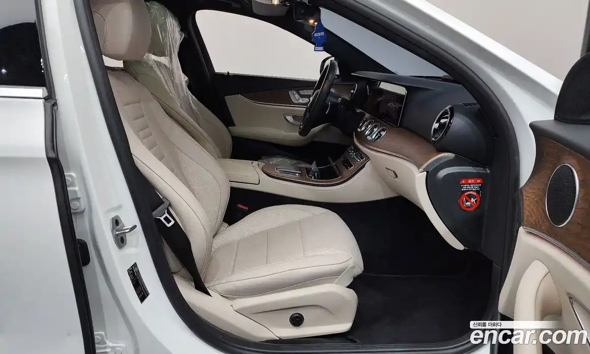 Mercedes-Benz E-Class 2021 2.0 гидро в Москве № 494014, фото 11