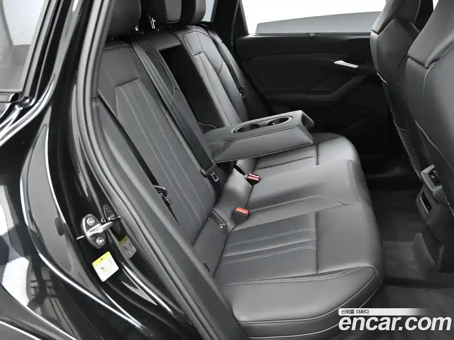 Audi Q6 e-tron 2025 0.1 гидро в Москве № 497202, фото 12