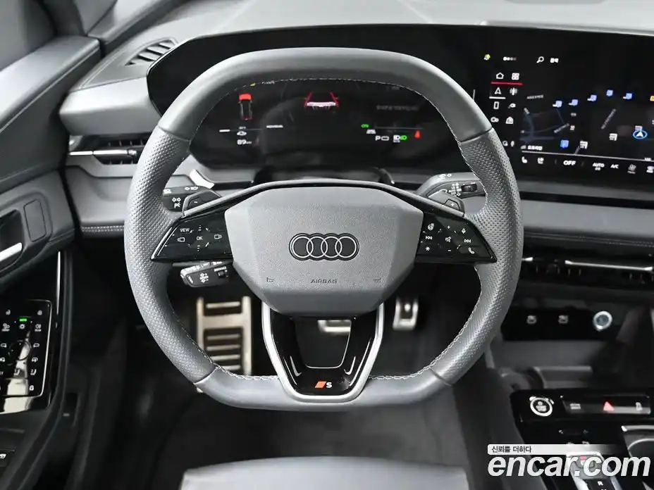 Audi Q6 e-tron 2025 0.1 гидро в Москве № 497202, фото 13