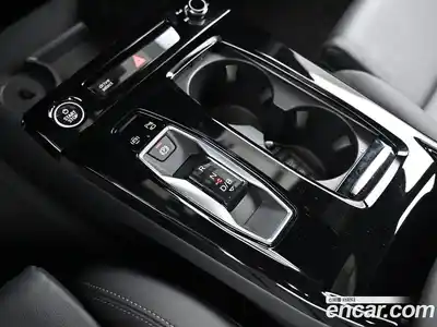 Audi Q6 e-tron 2025 0.1 гидро в Москве № 497202, миниатюра 9