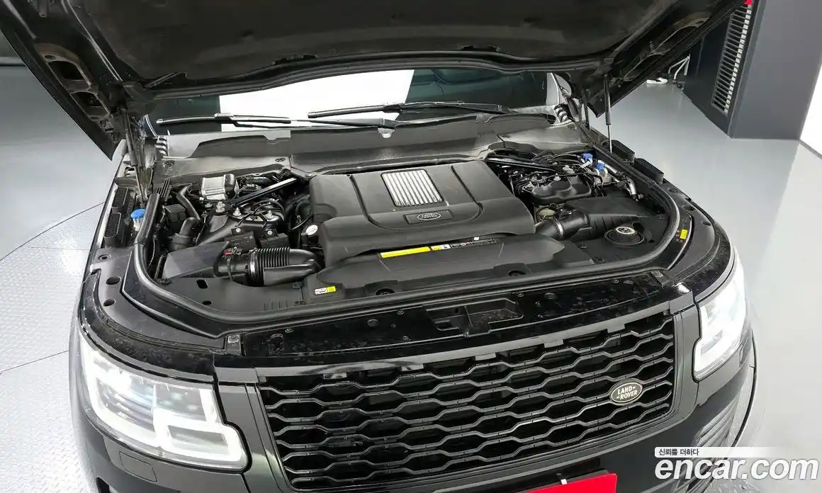 Land Rover Range-Rover 2019 4.4 гидро в Москве № 546263, фото 6