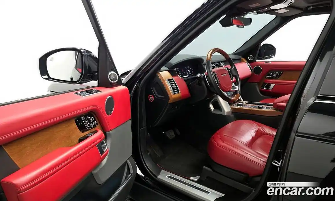 Land Rover Range-Rover 2019 4.4 гидро в Москве № 546263, фото 10