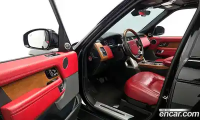 Land Rover Range-Rover 2019 4.4 гидро в Москве № 546263, миниатюра 10