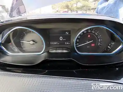 Peugeot 2008 2015 1.6 гидро в Москве № 547948, миниатюра 9