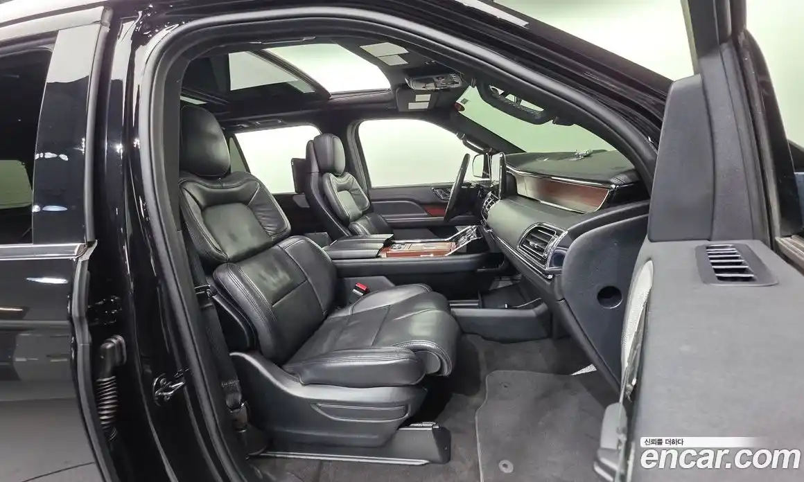 Lincoln Navigator 2021 3.5 гидро в Москве № 585090, фото 10