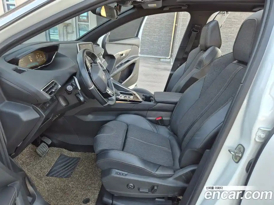 Peugeot 5008 2020 1.5 гидро в Москве № 611174, фото 14