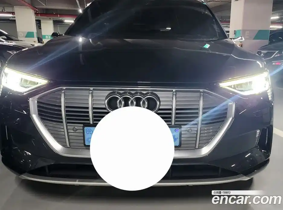 Audi e-tron 2020 гидро в Москве, фото 3