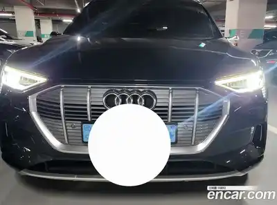 Audi e-tron 2020 гидро в Москве, миниатюра 3