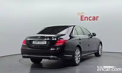 Mercedes-Benz E-Class 2019 1.9 гидро, миниатюра 2