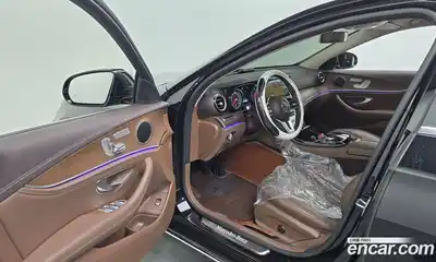 Mercedes-Benz E-Class 2019 1.9 гидро, миниатюра 10