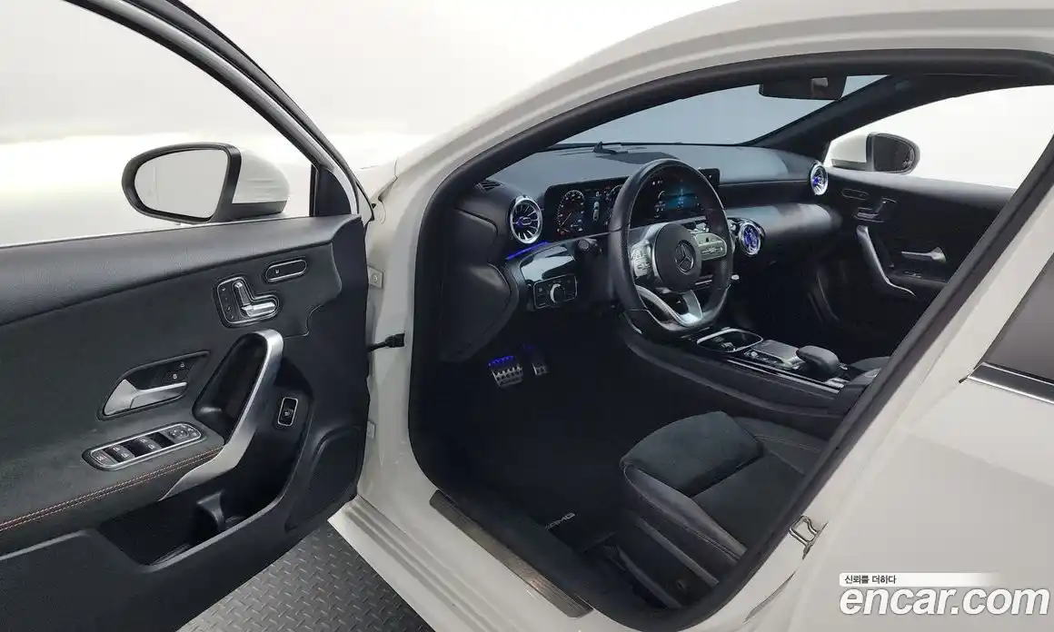 Mercedes-Benz A-Class 2023 2.0 гидро в Москве, фото 10