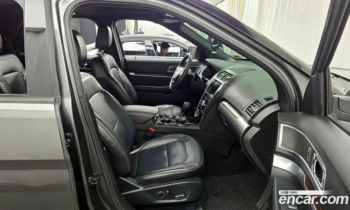 Ford Explorer 2018 2.3 гидро в Москве № 827075, фото 11
