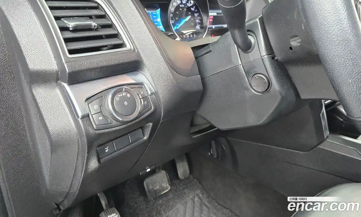 Ford Explorer 2018 2.3 гидро в Москве № 827075, фото 17