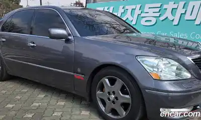 Lexus LS, 2005
